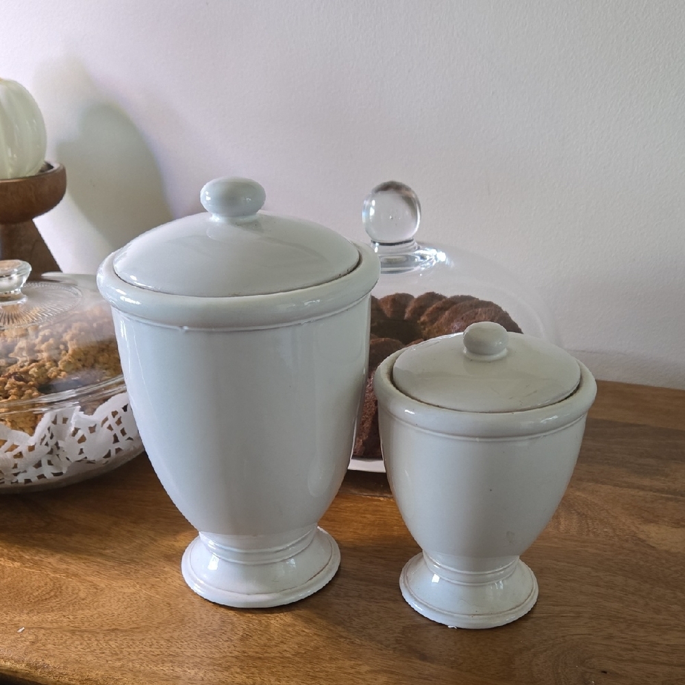 Pottery Barn Terracotta and White Ceramic Base